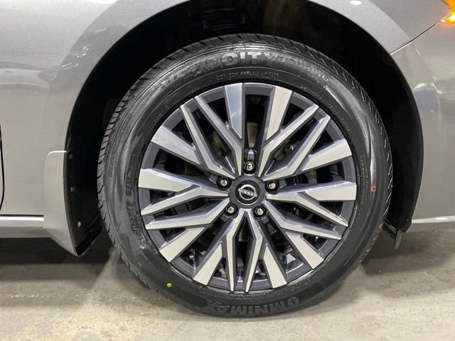 Certified 2023 Nissan Altima 2.5 SV w/ SV Premium Package AWD/4WD image 31