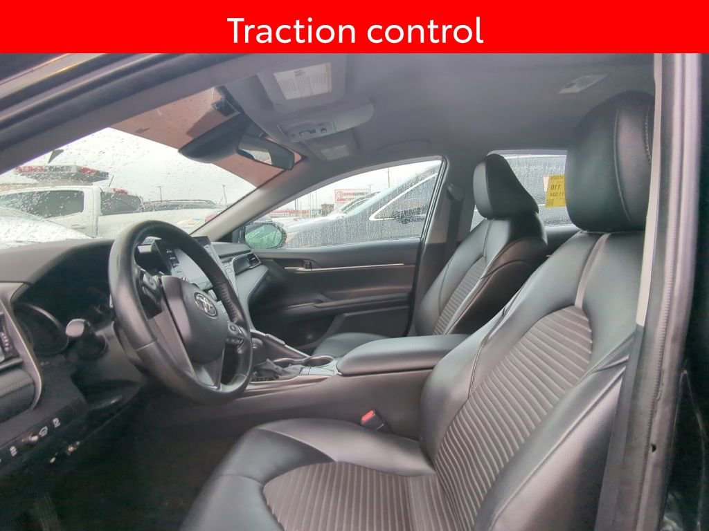 Used 2022 Toyota Camry SE image 6