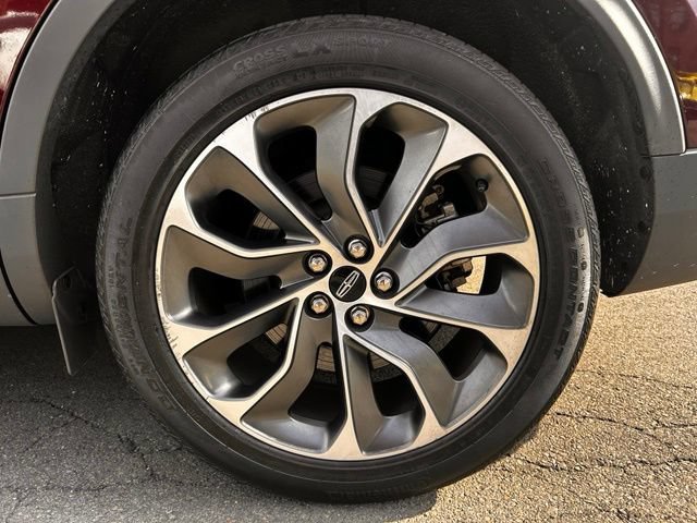 Used 2022 Lincoln Nautilus Reserve w/ Equipment Group 201A AWD/4WD image 32