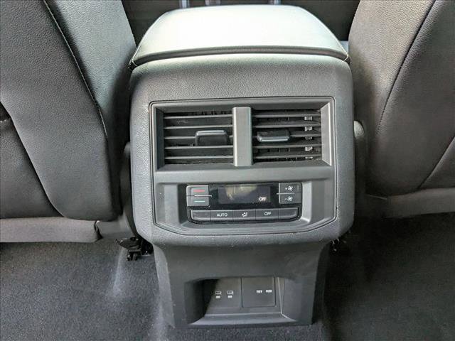 Used 2023 Volkswagen Atlas SEL AWD/4WD image 18