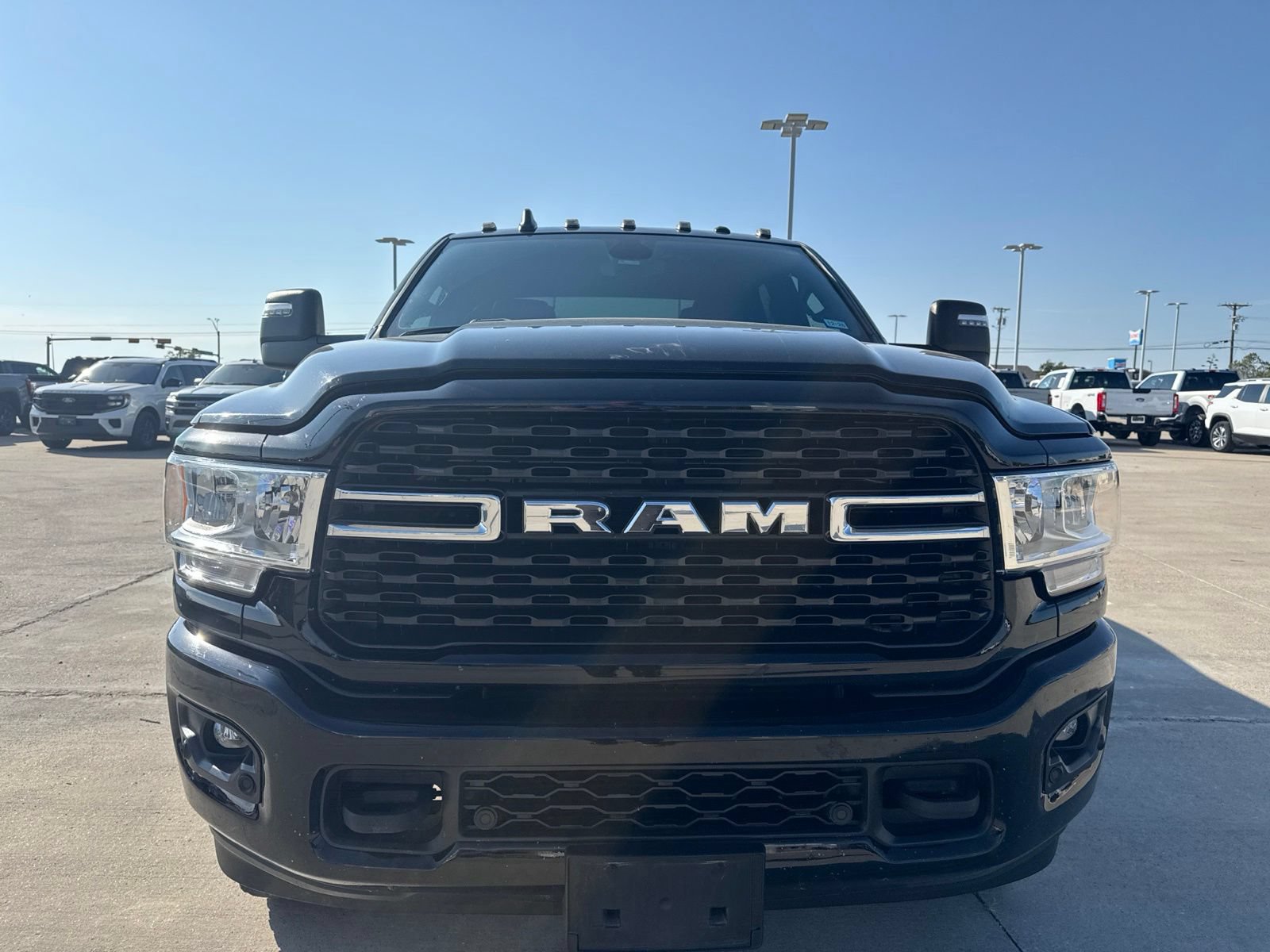 Used 2024 RAM 3500 Big Horn w/ Sport Appearance Package AWD/4WD image 9