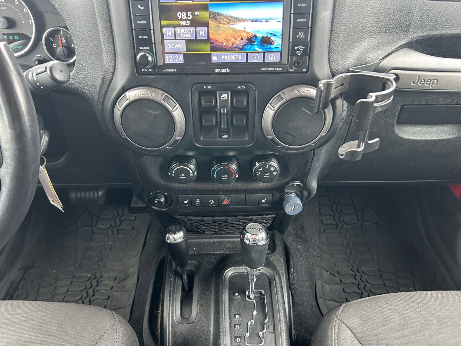 Used 2017 Jeep Wrangler Unlimited Sport w/ Quick Order Package 24S AWD/4WD image 12