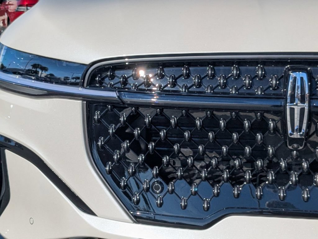New 2026 Lincoln Nautilus Premier w/ Jet Appearance Package AWD/4WD image 10
