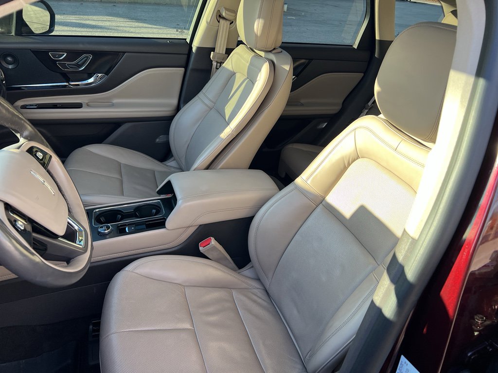 Used 2020 Lincoln Corsair Reserve w/ Elements Package image 14