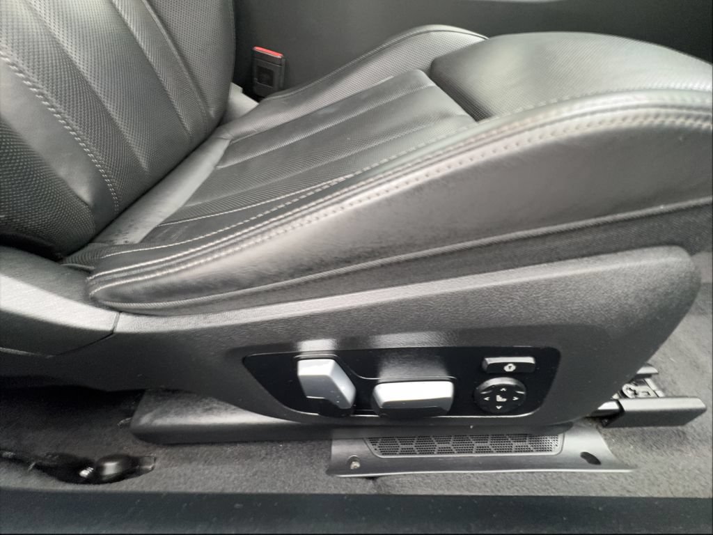 Used 2023 BMW 840i Coupe RWD image 25