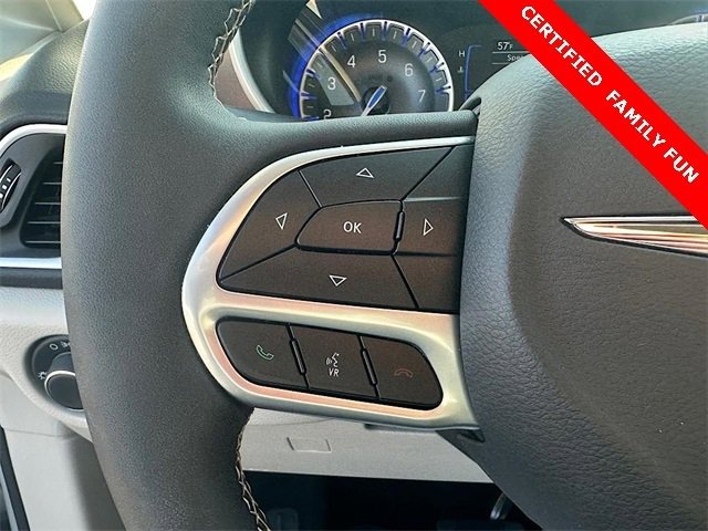 Used 2024 Chrysler Voyager LX image 19