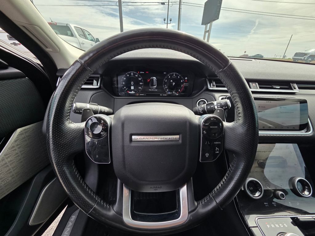 Used 2018 Land Rover Range Rover Velar S image 14
