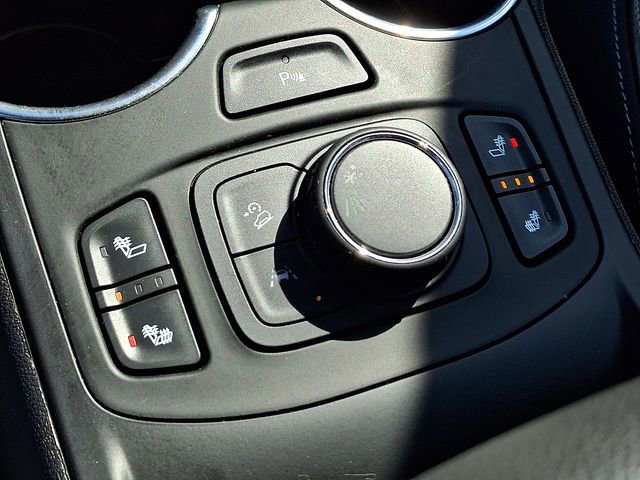 Used 2024 GMC Terrain SLT w/ Infotainment Package II image 24