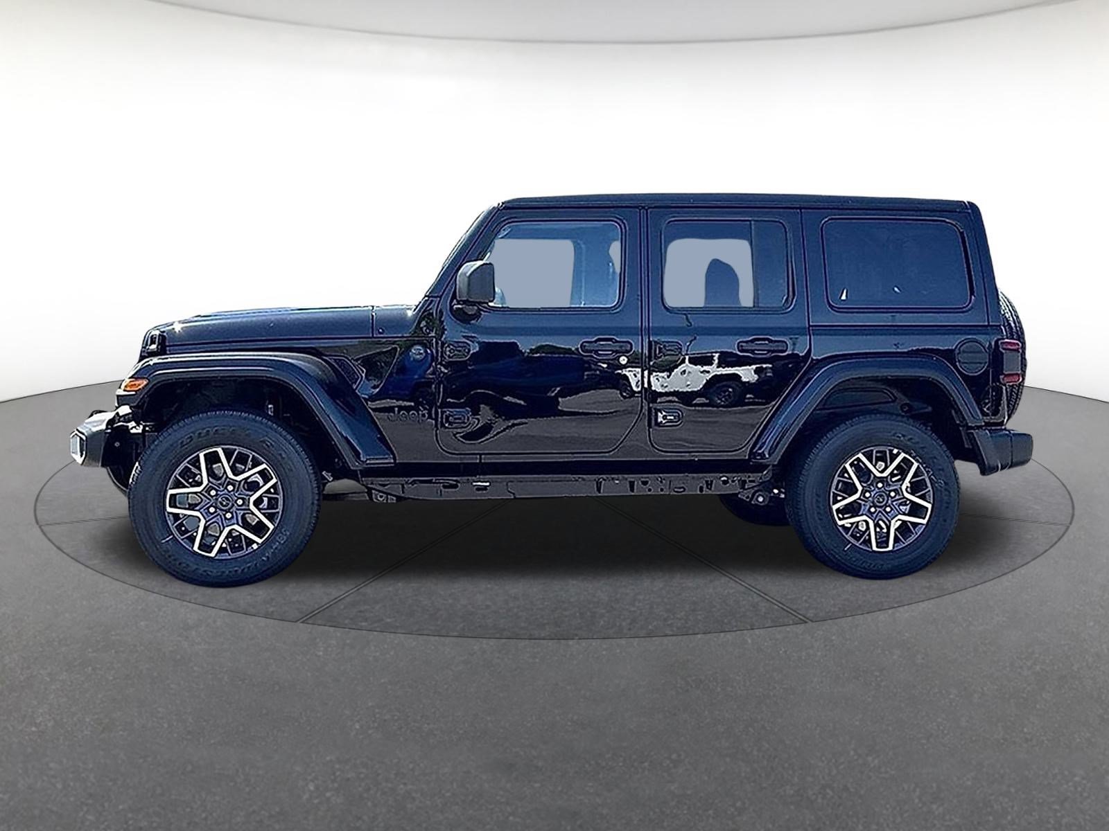 New 2025 Jeep Wrangler Unlimited Sahara AWD/4WD image 2