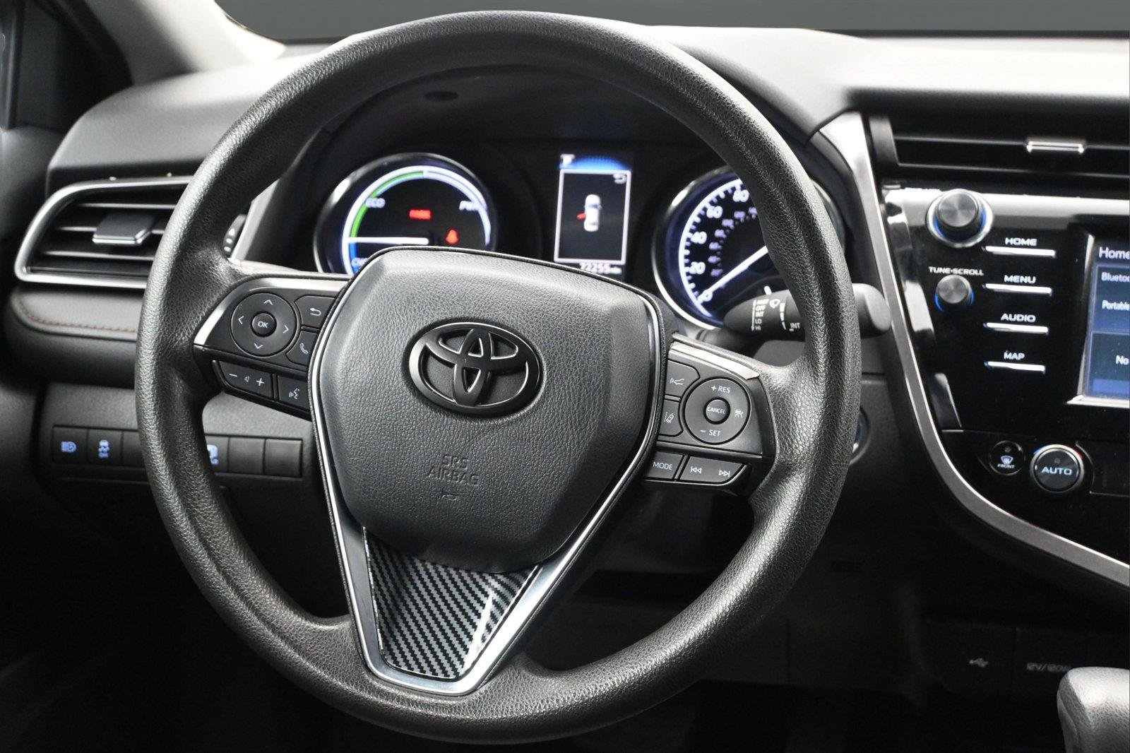 Used 2020 Toyota Camry LE FWD image 16