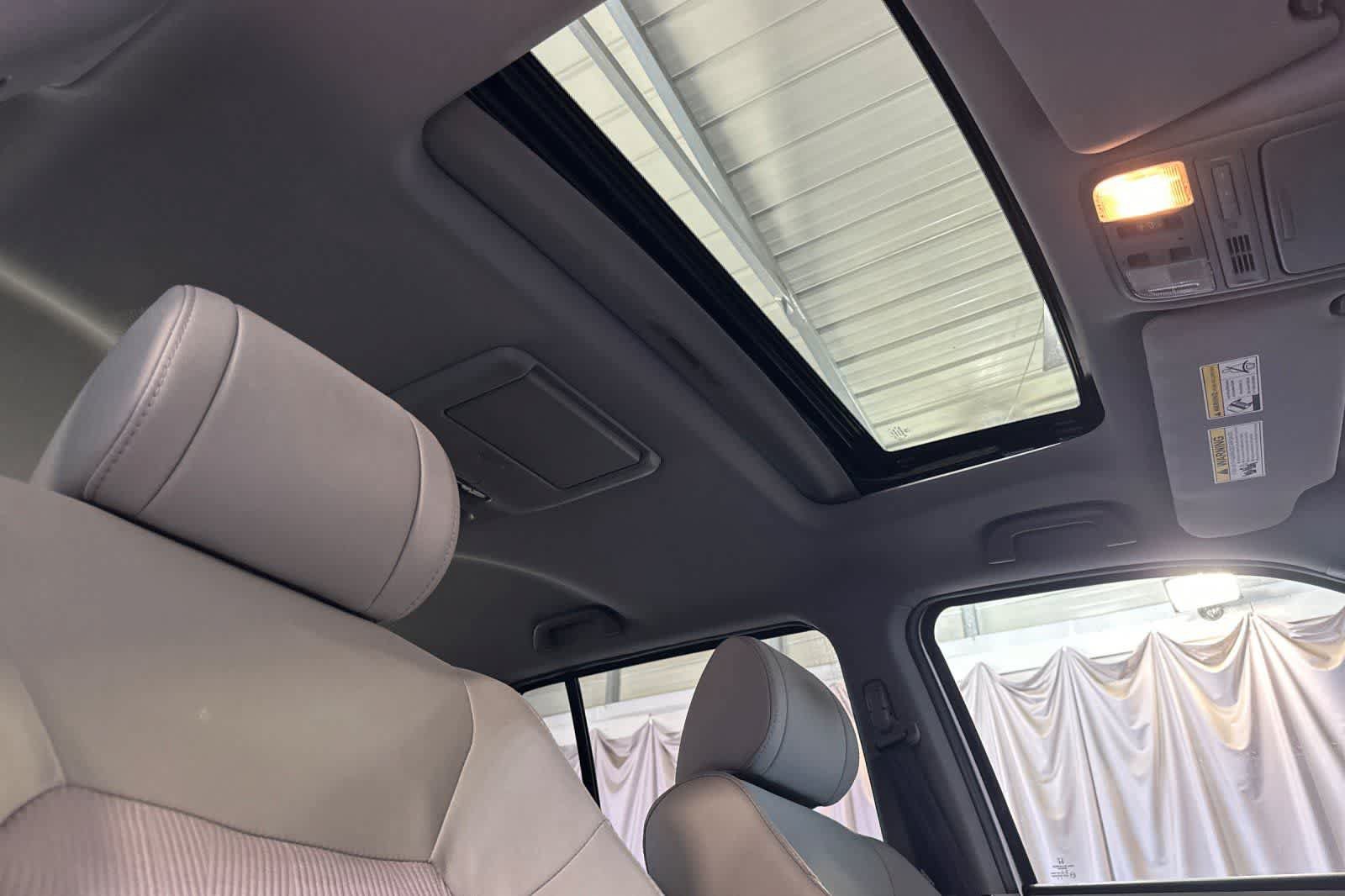 Used 2015 Honda Pilot SE image 20