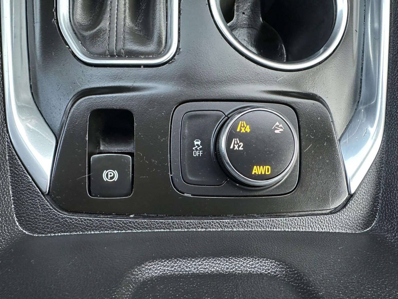 Used 2019 Chevrolet Traverse LT AWD/4WD image 35