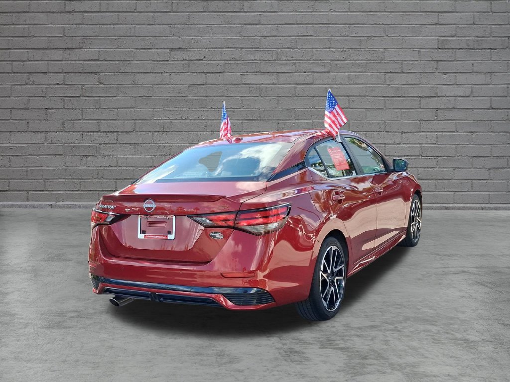 Certified 2025 Nissan Sentra SR FWD image 12