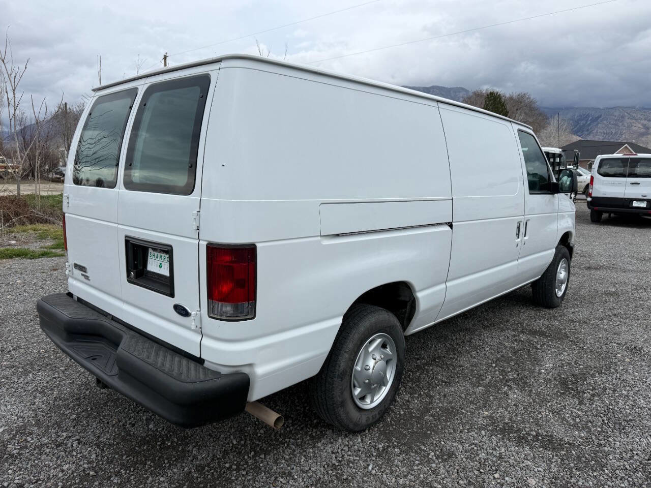Used 2011 Ford E-150 and Econoline 150 w/ PWR Group RWD image 3