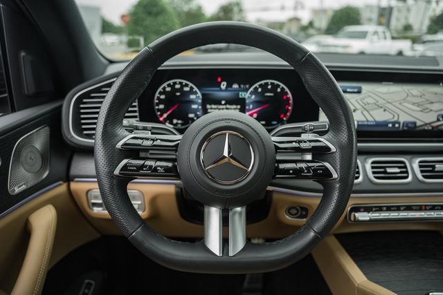 Certified 2025 Mercedes-Benz GLS 450 4MATIC image 31