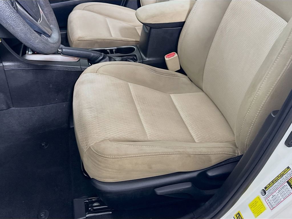 Used 2014 Toyota Corolla LE image 17