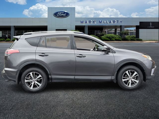 Used 2018 Toyota RAV4 XLE image 6