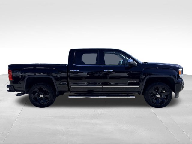Used 2015 GMC Sierra 1500 Denali w/ Driver Alert Package AWD/4WD image 4