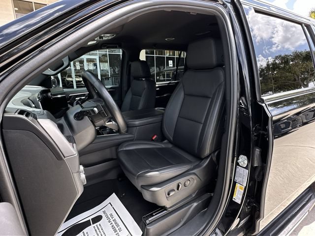 Certified 2025 Chevrolet Suburban LT w/ Comfort Package RWD image 19