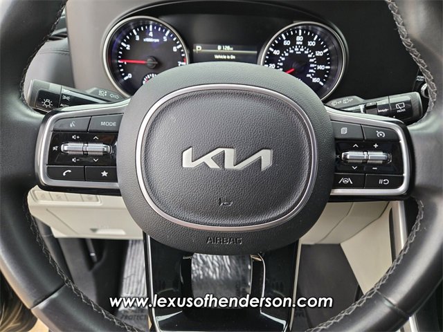 Used 2024 Kia Carnival LX image 27