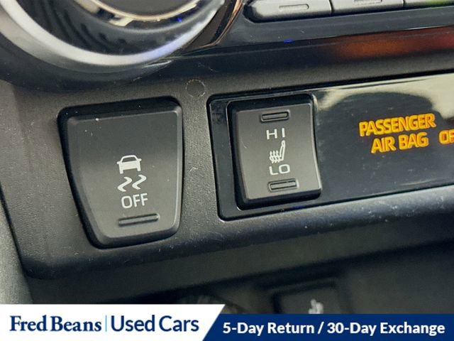 Used 2022 Toyota RAV4 XLE Premium image 20