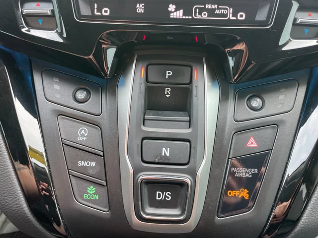 Used 2025 Honda Odyssey Touring image 17