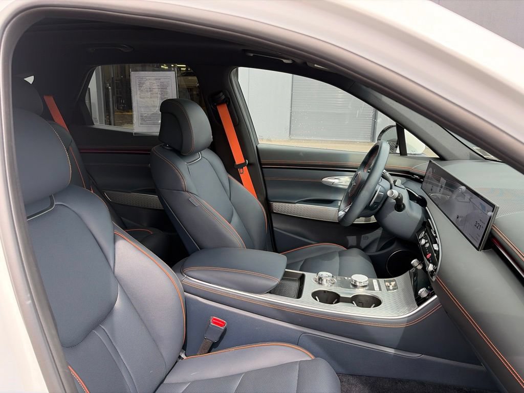 Certified 2026 Genesis GV70 2.5T Sport Prestige AWD/4WD image 9