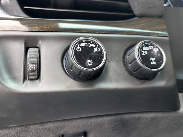 Used 2018 Cadillac Escalade ESV Platinum AWD/4WD image 54