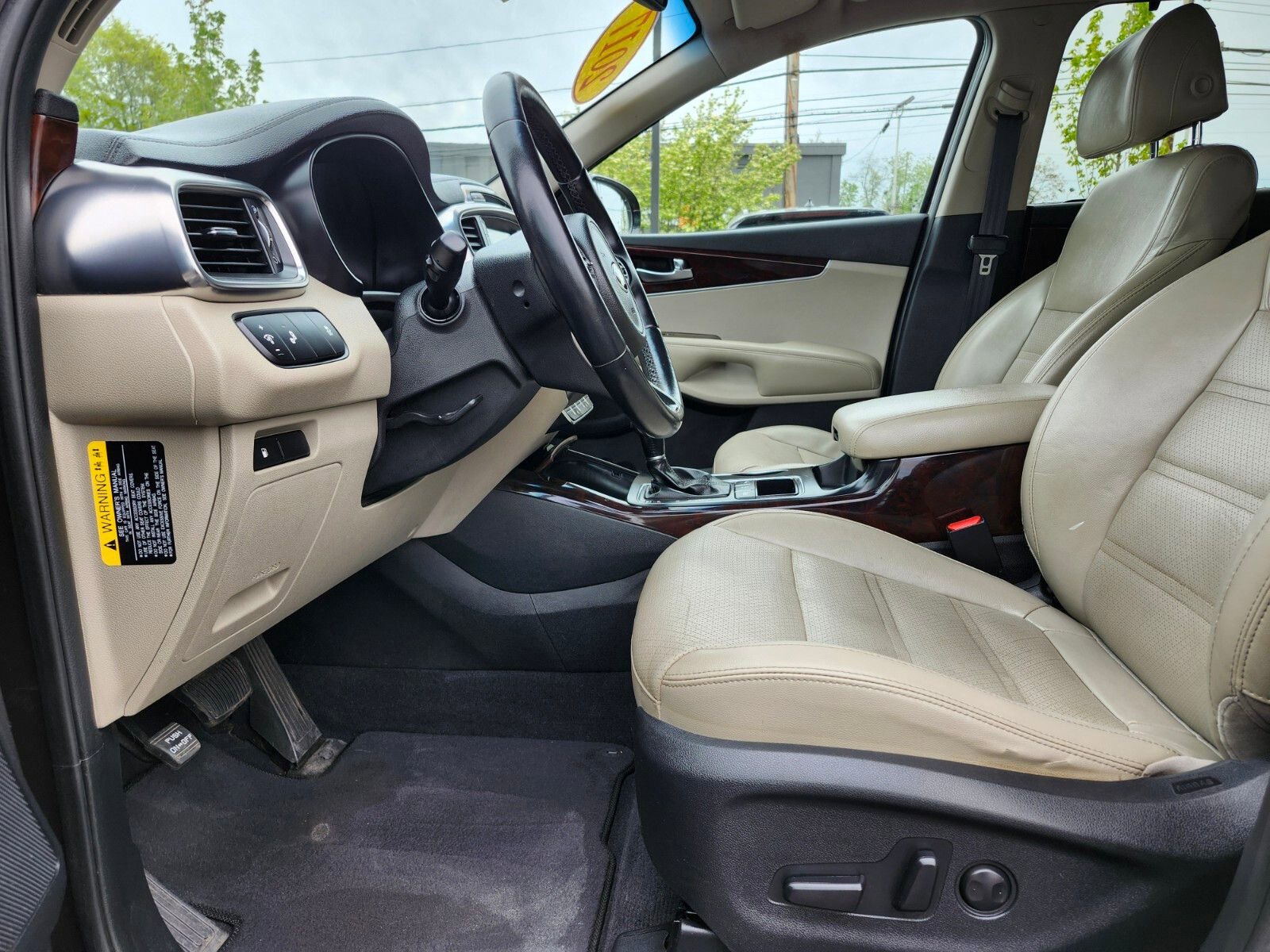 Used 2017 Kia Sorento EX AWD/4WD image 18