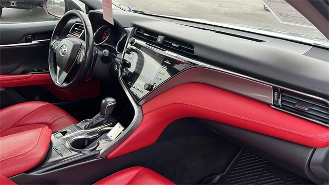 Used 2019 Toyota Camry XSE image 30