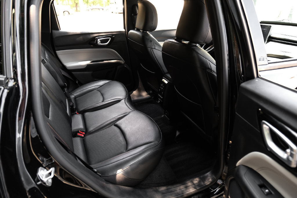 Used 2023 Jeep Compass Limited AWD/4WD image 51