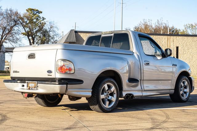 Used 2001 Ford F150 Lightning RWD image 10