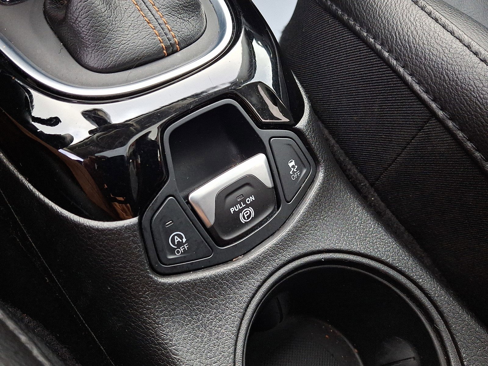 Used 2019 Jeep Compass Limited w/ Safety & Security Group image 24