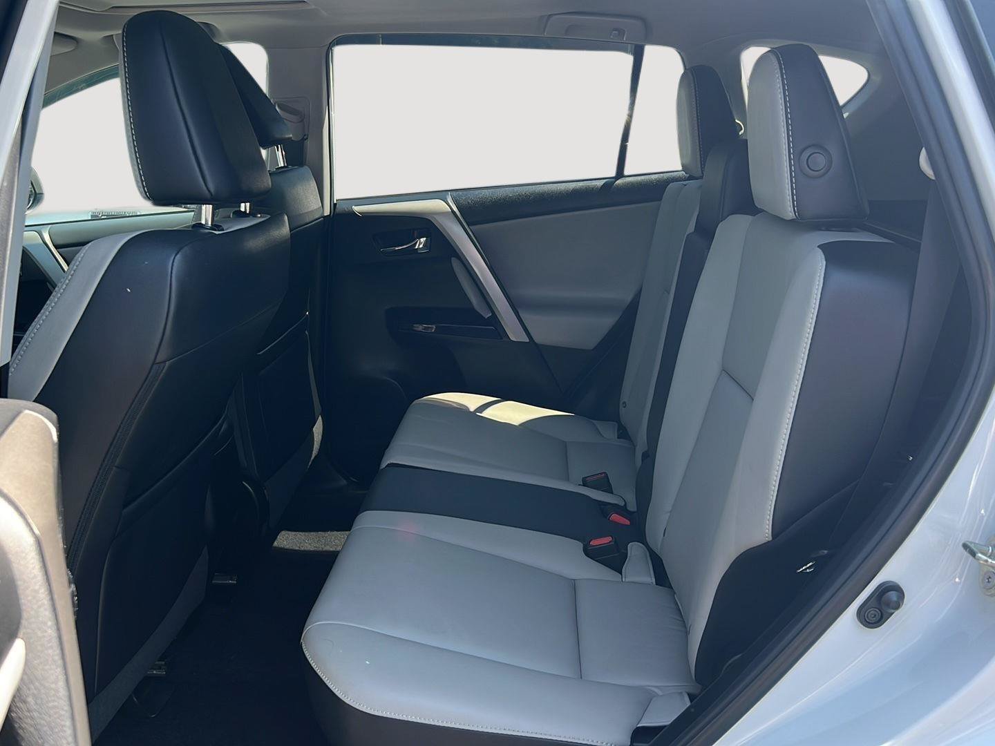 Used 2018 Toyota RAV4 Limited w/ All Weather Liner Package AWD/4WD image 10