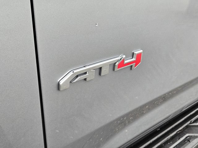 New 2026 GMC Yukon AT4 AWD/4WD image 12