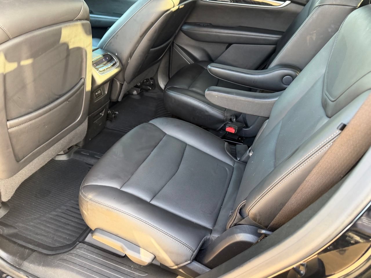 Used 2022 Cadillac XT6 Premium Luxury FWD image 34