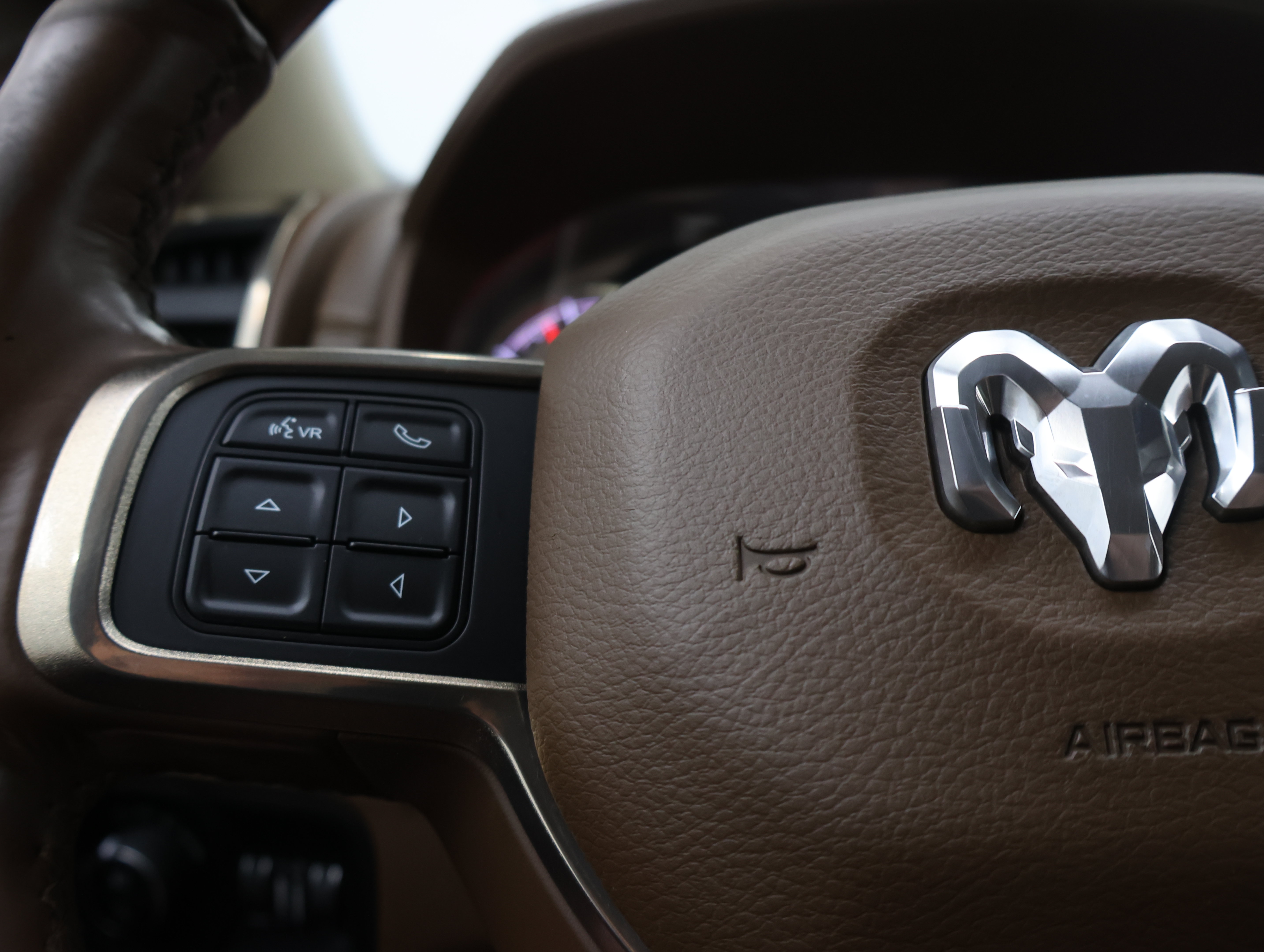 Used 2019 RAM 2500 Limited AWD/4WD image 15