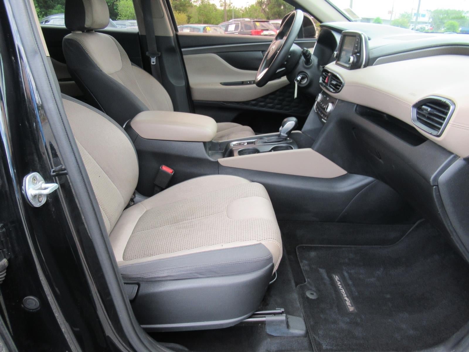 Used 2019 Hyundai Santa Fe SE FWD image 10