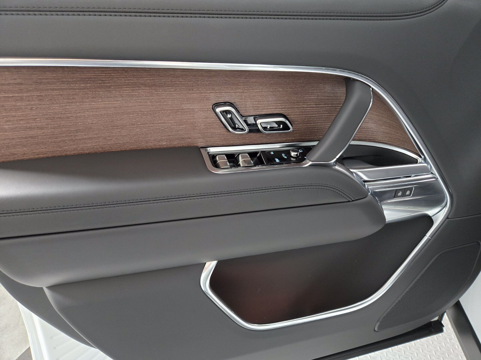 New 2027 Land Rover Range Rover SE AWD/4WD image 22