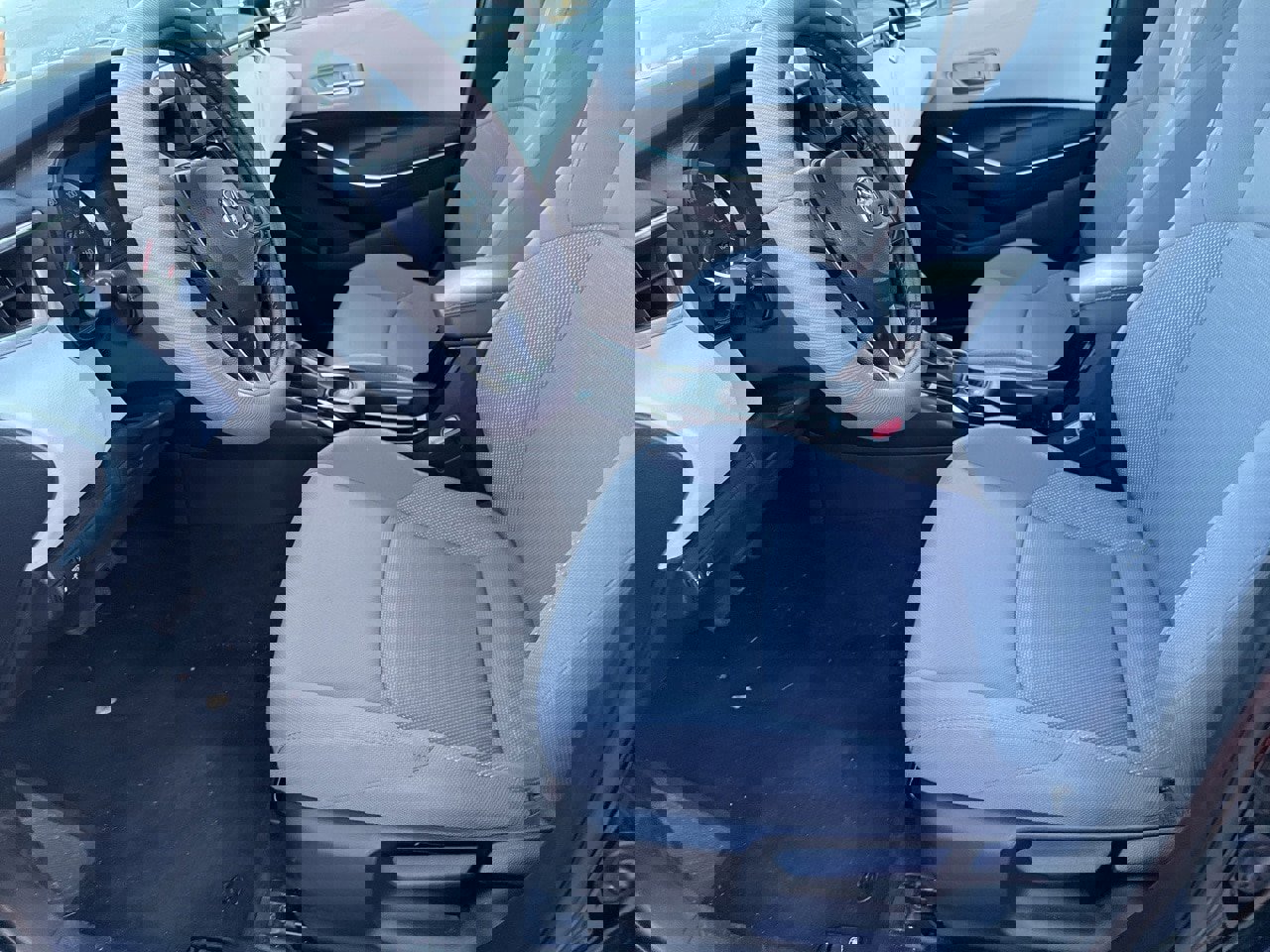 Used 2022 Toyota Corolla SE w/ Carpet Mat Package (TMS) image 8