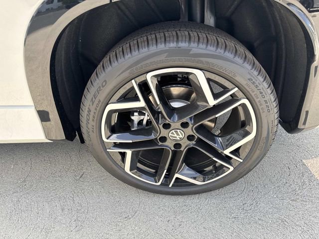 New 2026 Volkswagen Tiguan SEL R-Line image 6