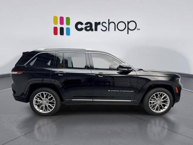 Used 2023 Jeep Grand Cherokee Summit AWD/4WD image 6