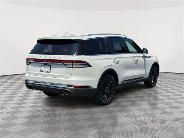 Used 2023 Lincoln Aviator Reserve w/ Elements Package Plus AWD/4WD image 7