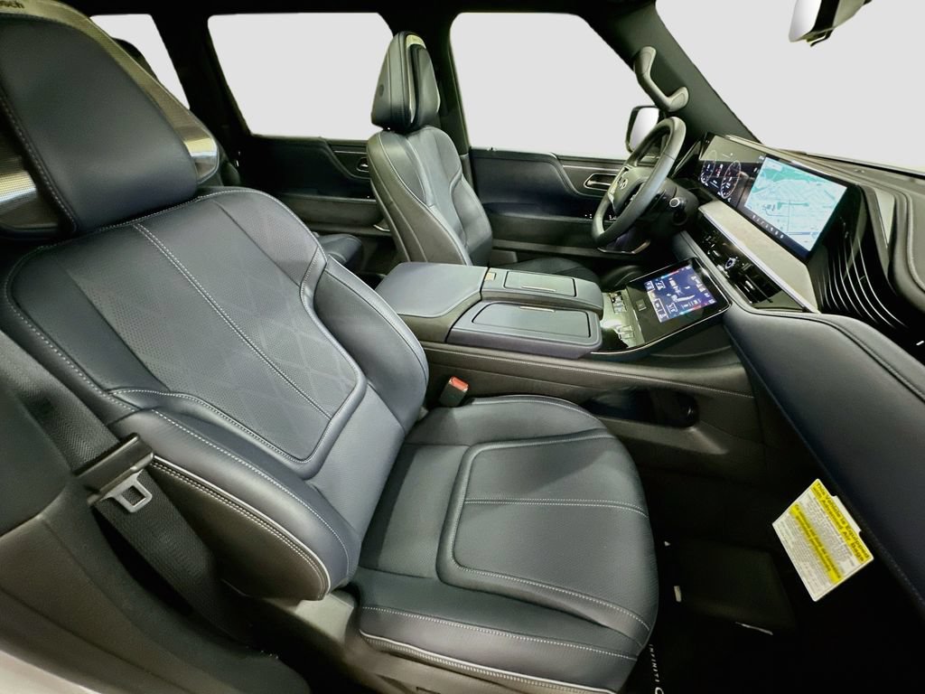 Certified 2026 INFINITI QX80 4WD w/ Sport Exterior Package image 30