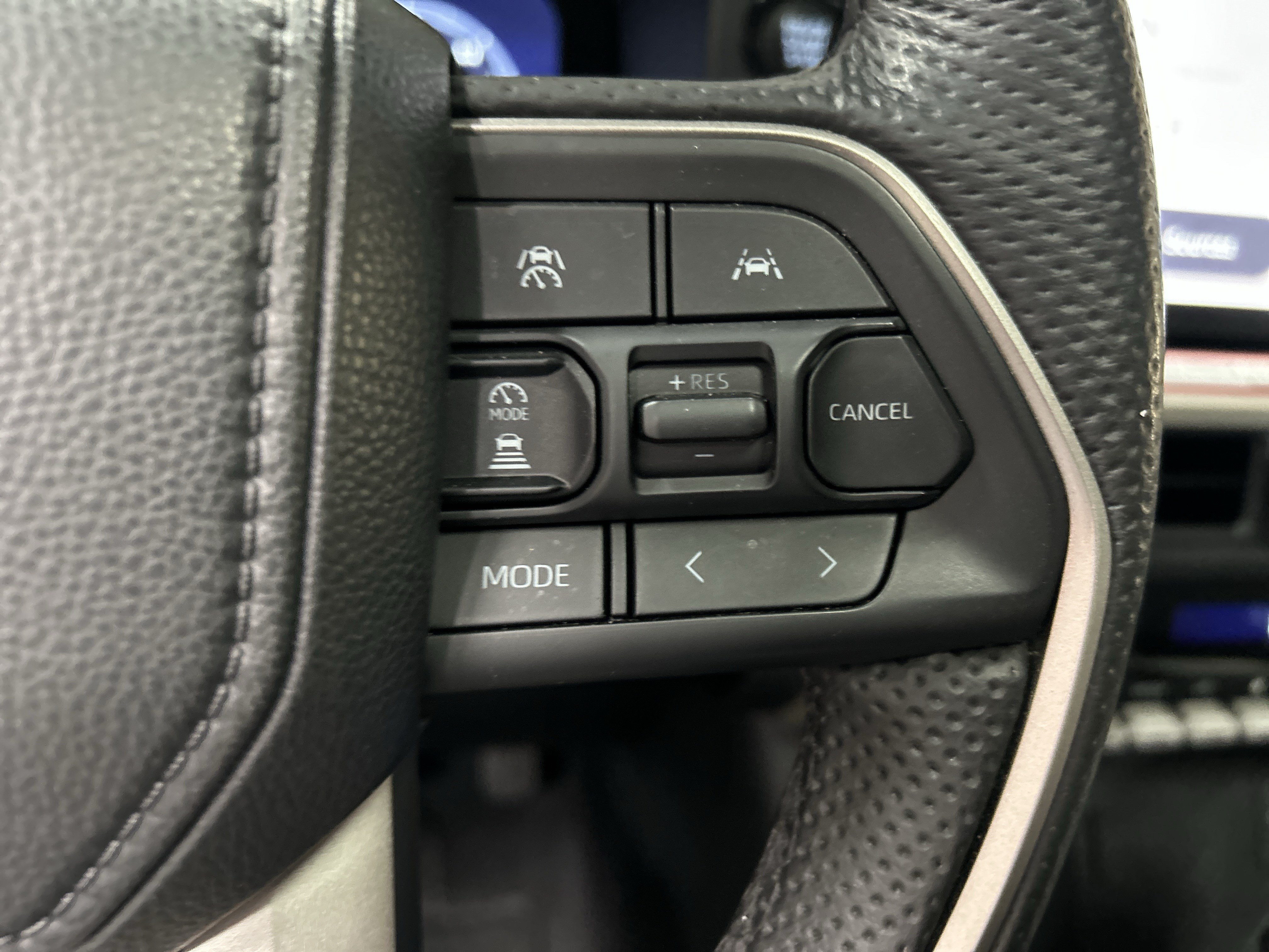 Used 2024 Toyota Tacoma Limited AWD/4WD image 20