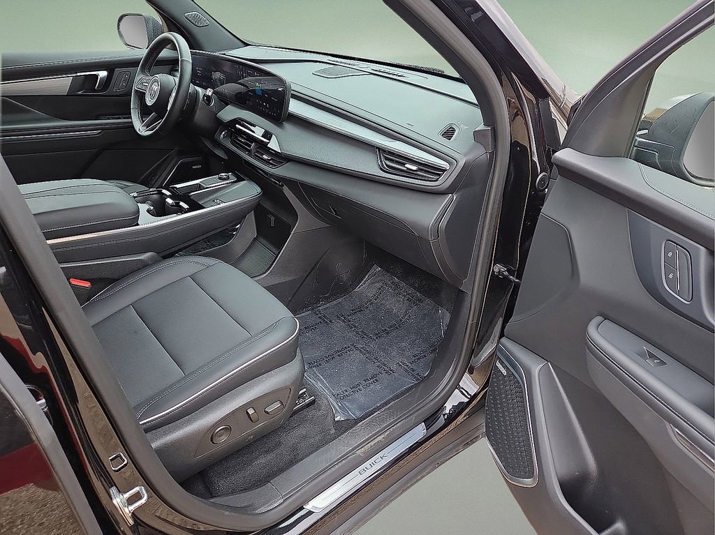 Used 2026 Buick Enclave Preferred FWD image 11
