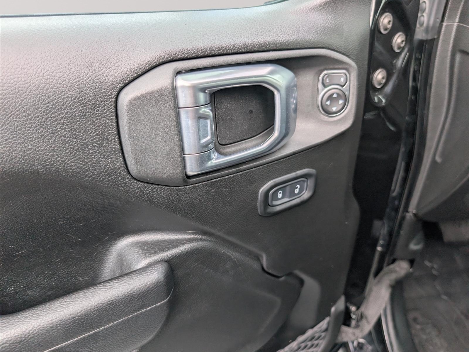 Used 2022 Jeep Wrangler Unlimited Sport AWD/4WD image 19