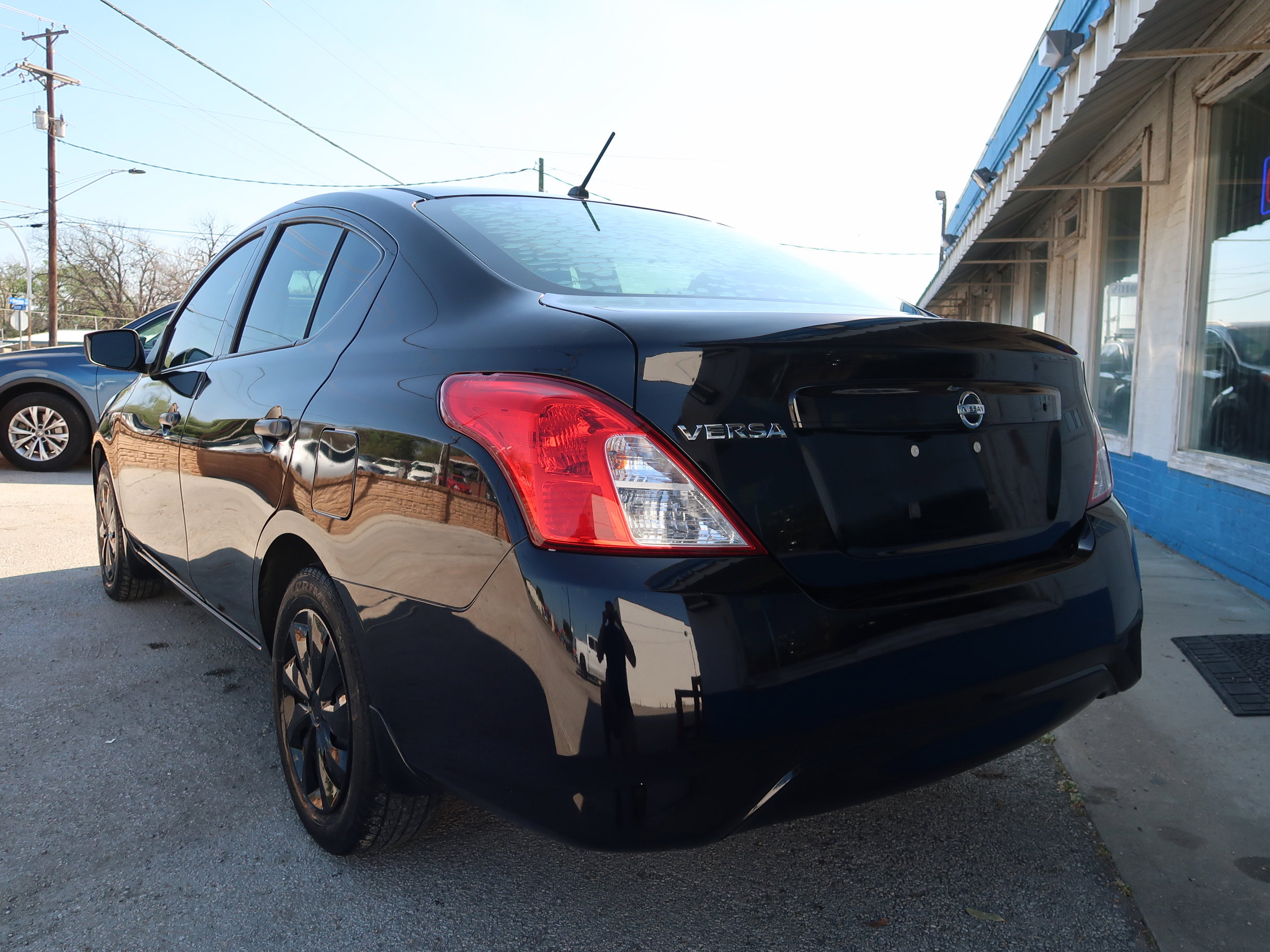 Used 2018 Nissan Versa S image 7