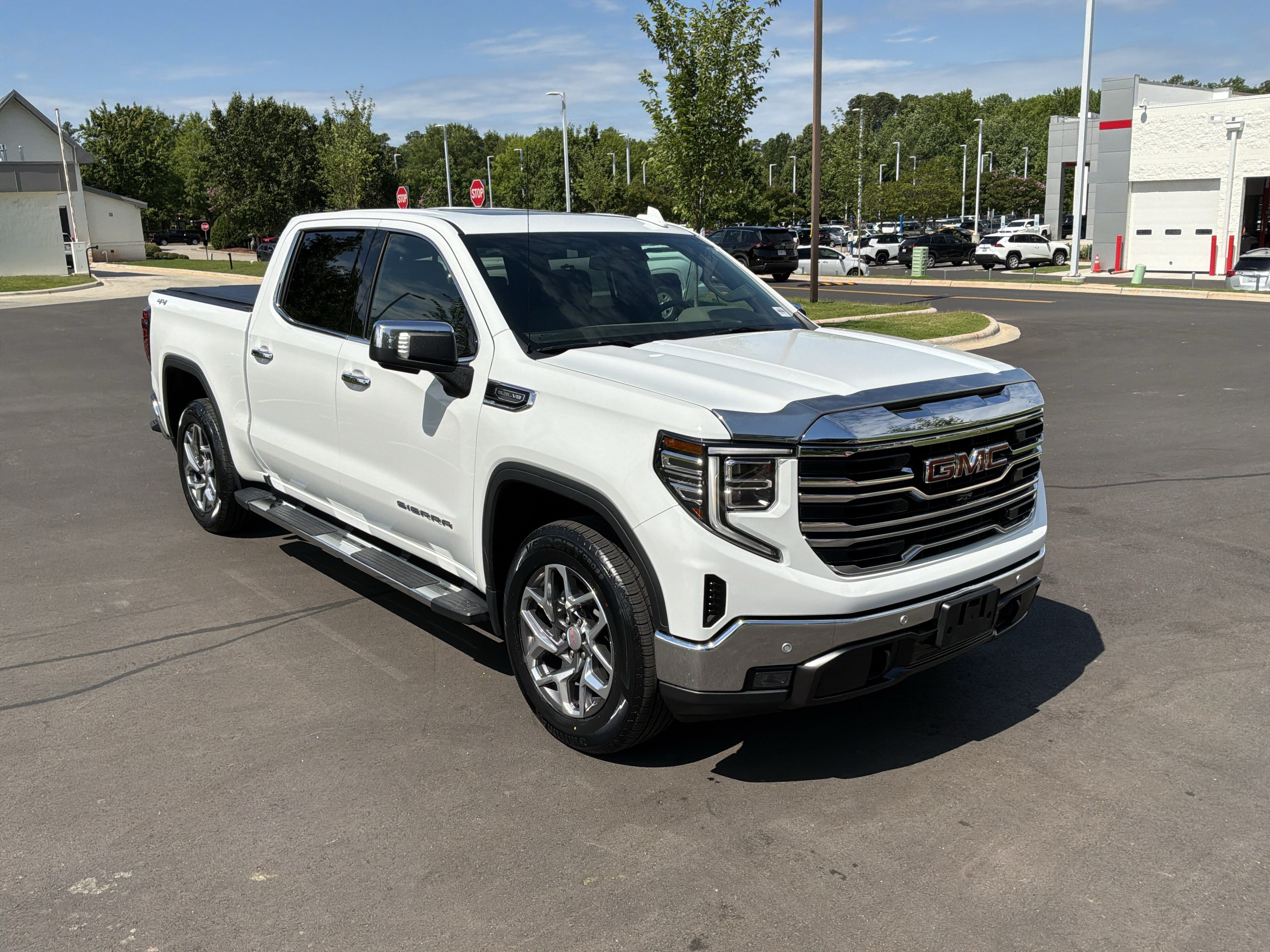 Used 2024 GMC Sierra 1500 SLT w/ SLT Premium Plus Package AWD/4WD image 2