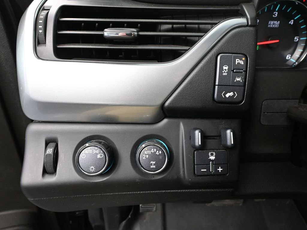 Used 2017 Chevrolet Tahoe LT image 38